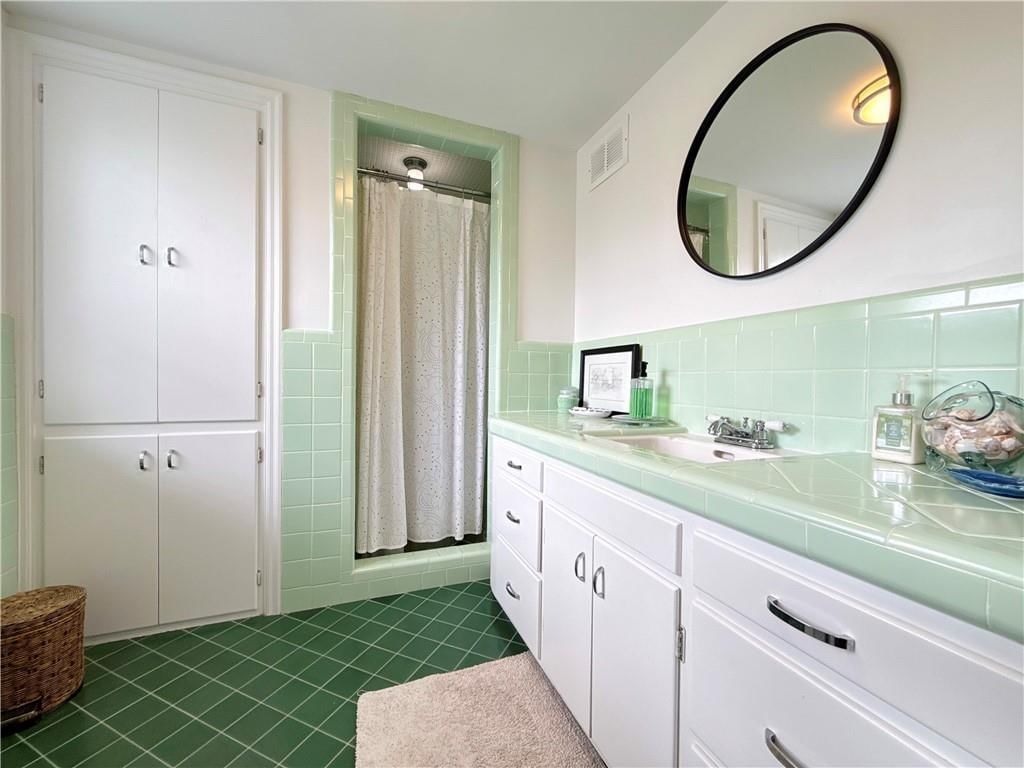 9703 Overbrook Road — photo 33