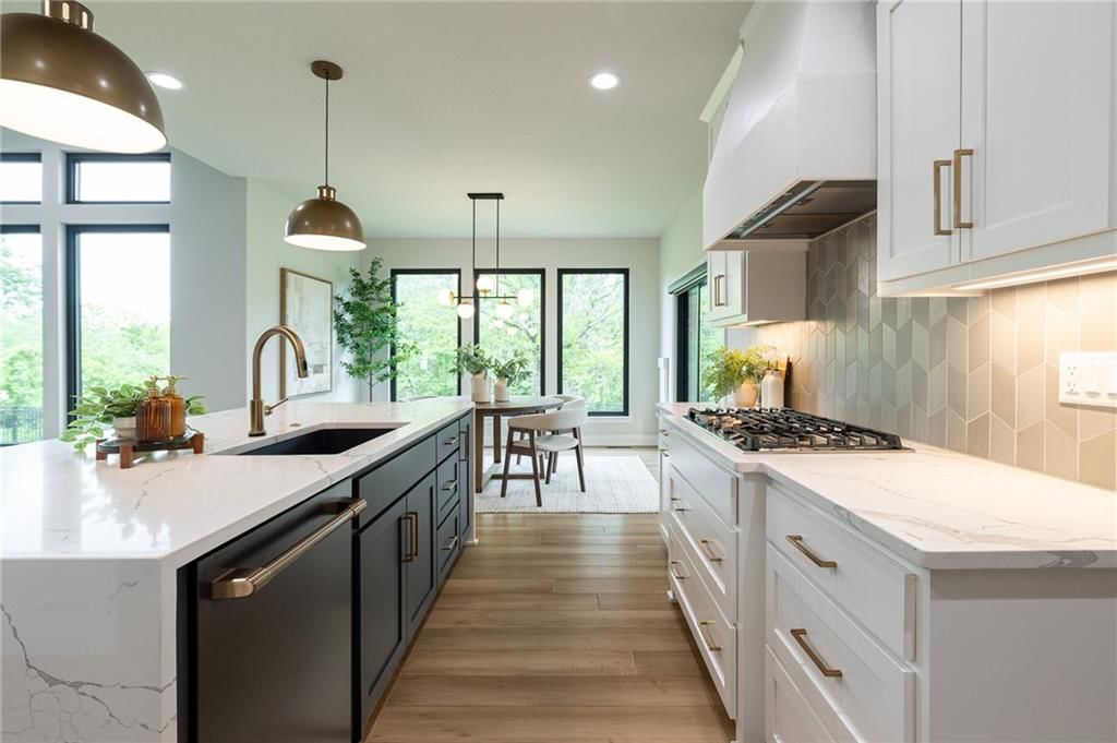 2021 NE Bluestone Drive — photo 14