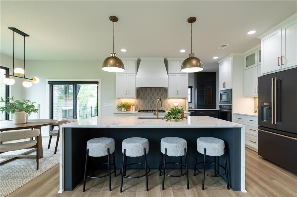 2021 NE Bluestone Drive — photo 21
