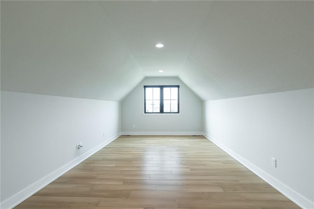 2021 NE Bluestone Drive — photo 56
