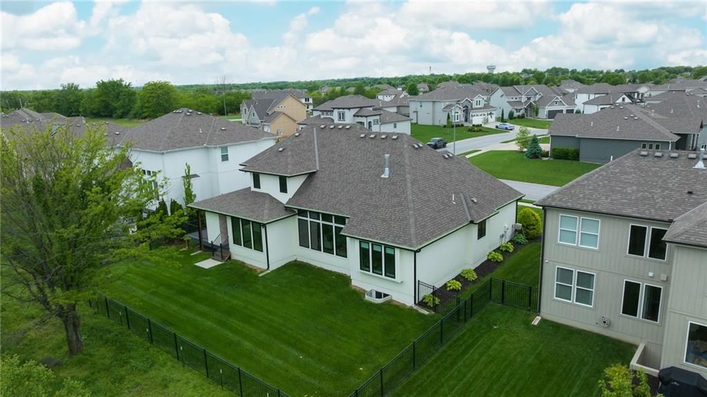 2021 NE Bluestone Drive — photo 62