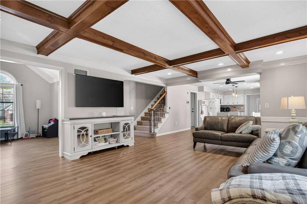 9410 Hall Drive — photo 10