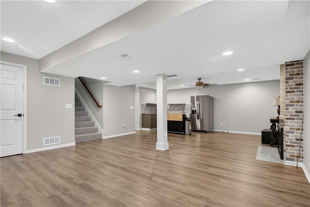 9410 Hall Drive — photo 38