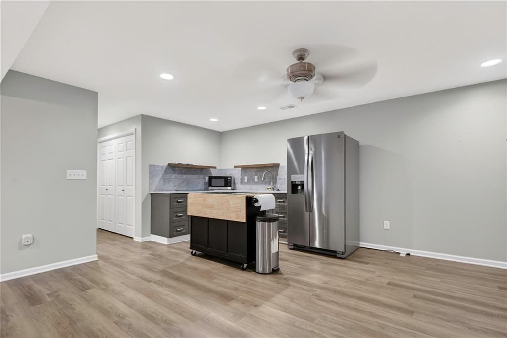 9410 Hall Drive — photo 42