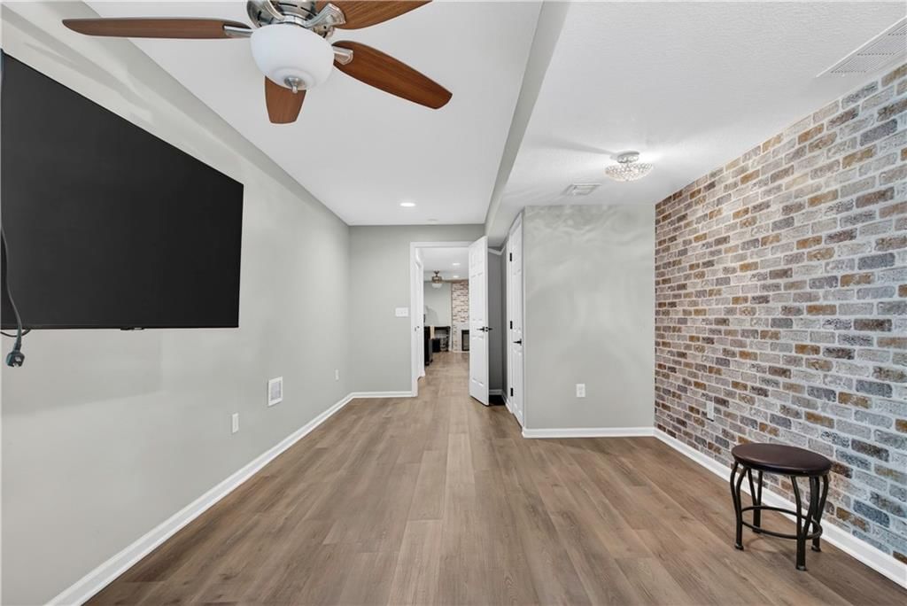 9410 Hall Drive — photo 46