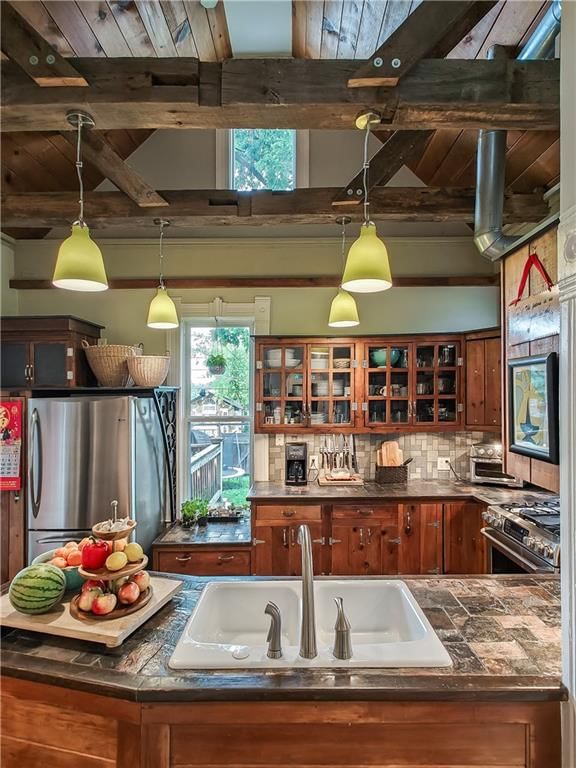 2746 Holmes Street — photo 25