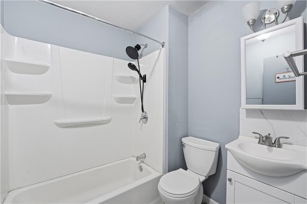 2732 S 51st Terrace — photo 13