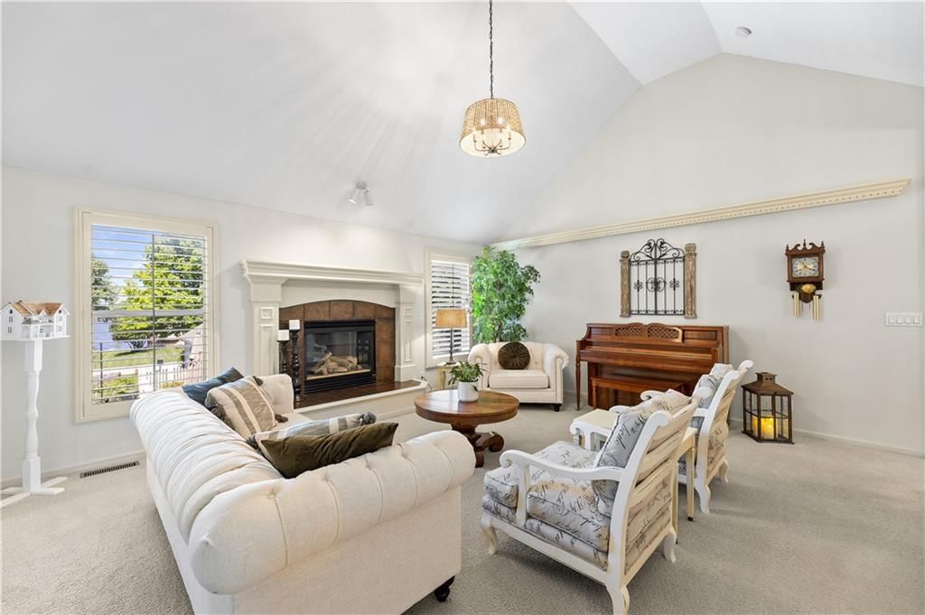500 Bayview Drive — photo 10