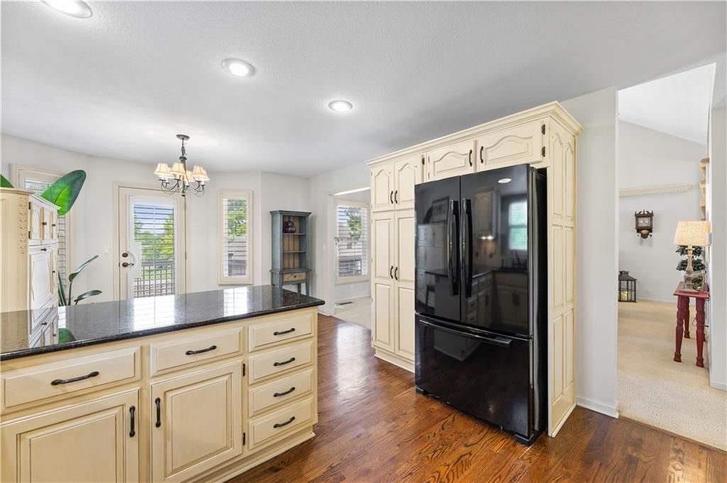 500 Bayview Drive — photo 15