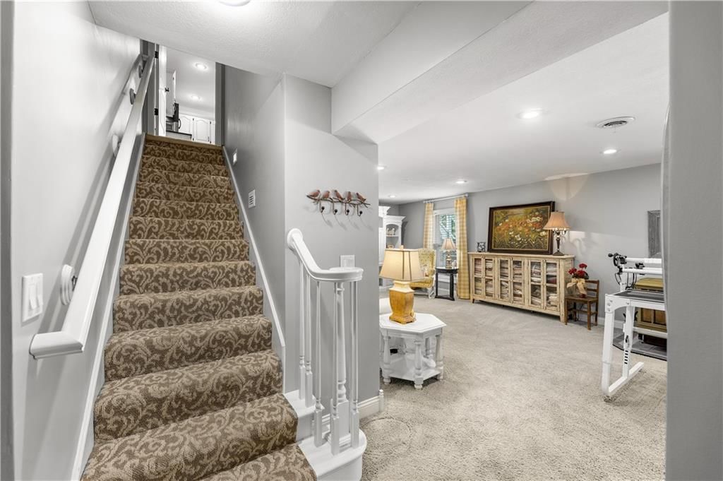 500 Bayview Drive — photo 32
