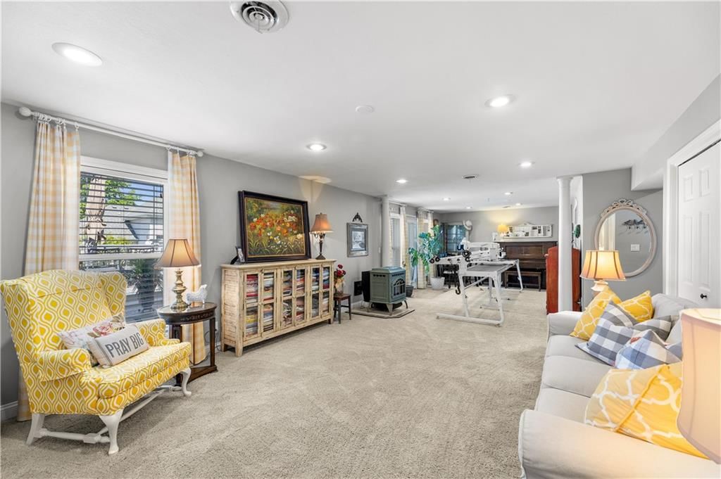 500 Bayview Drive — photo 35