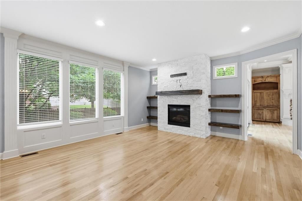 16118 S LOCUST Street — photo 12