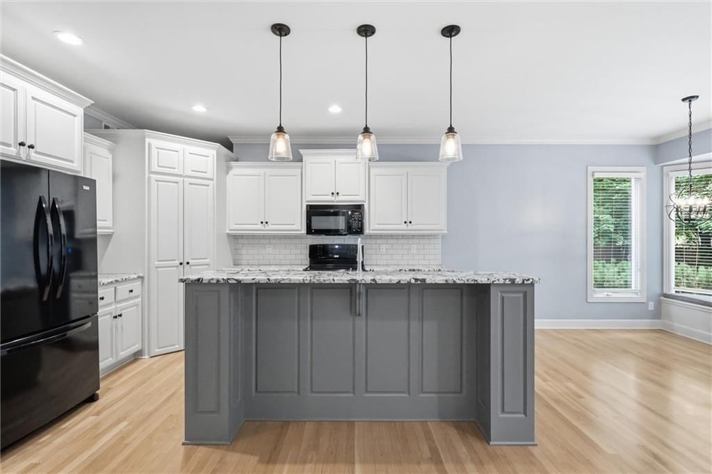 16118 S LOCUST Street — photo 15