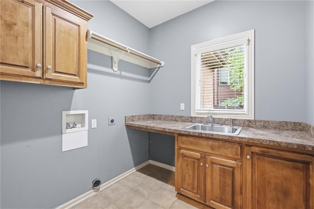 16118 S LOCUST Street — photo 22
