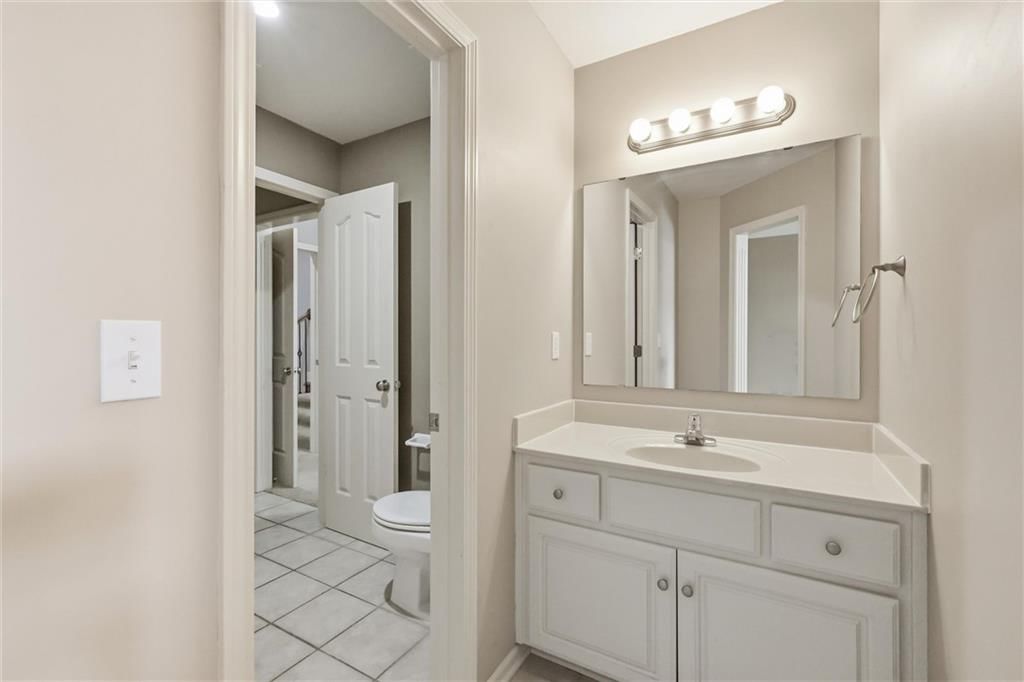 16118 S LOCUST Street — photo 37