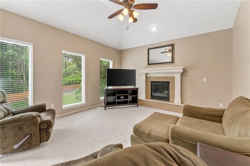 8720 N BELTON Avenue — photo 27