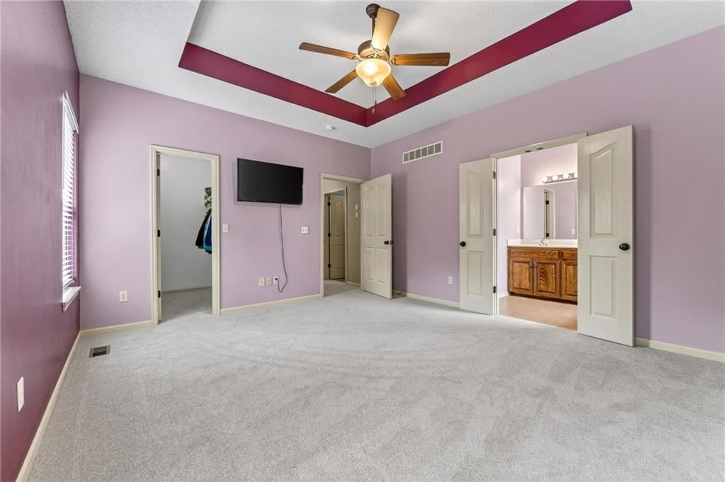 8720 N BELTON Avenue — photo 32