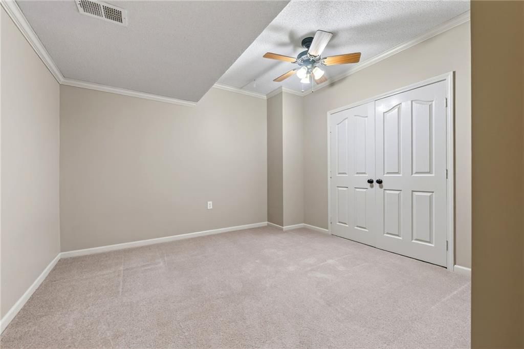 8720 N BELTON Avenue — photo 44