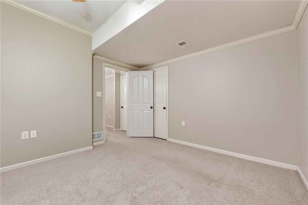 8720 N BELTON Avenue — photo 45
