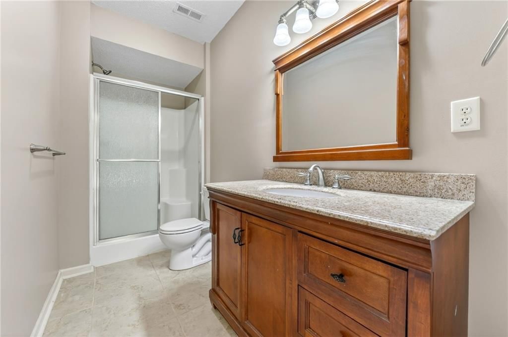 8720 N BELTON Avenue — photo 46