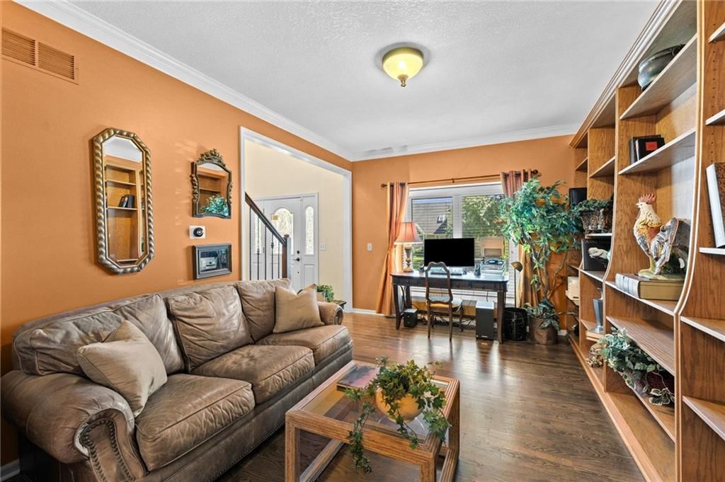6204 W 156th Street — photo 9