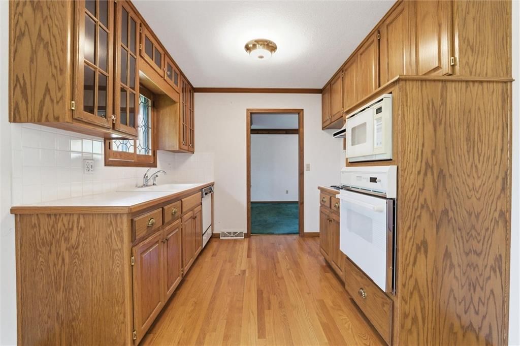 1004 NW R D Mize Road — photo 7