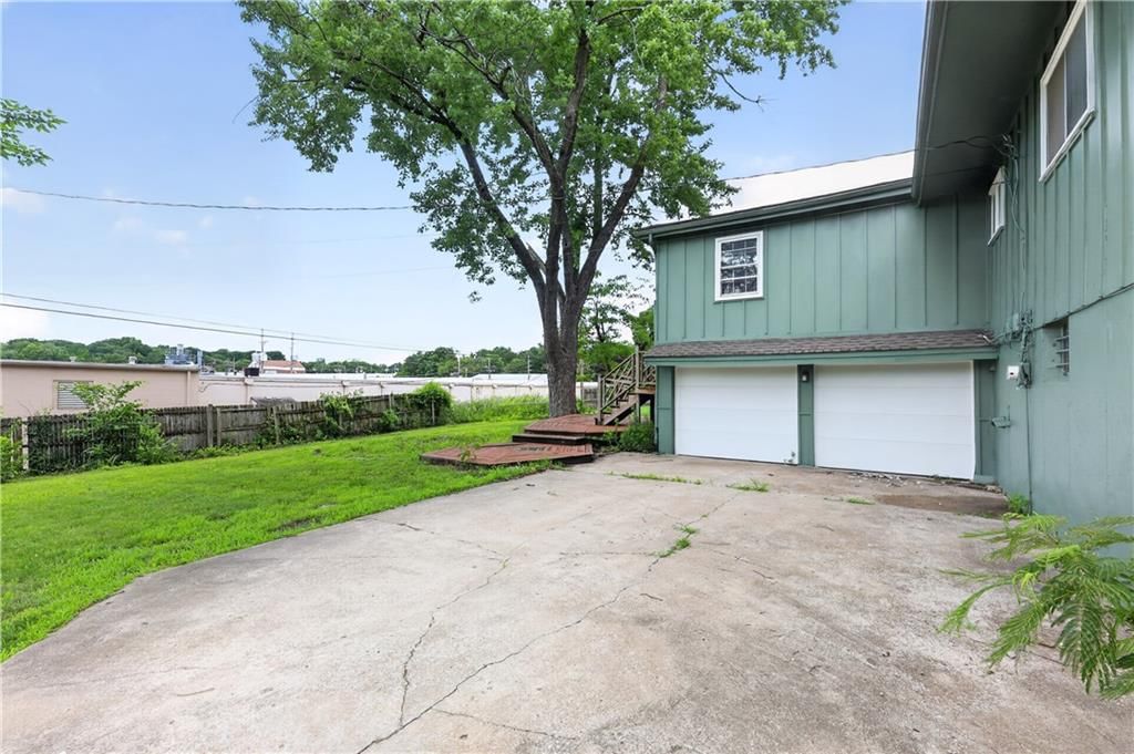 6508 Hardy Avenue — photo 3