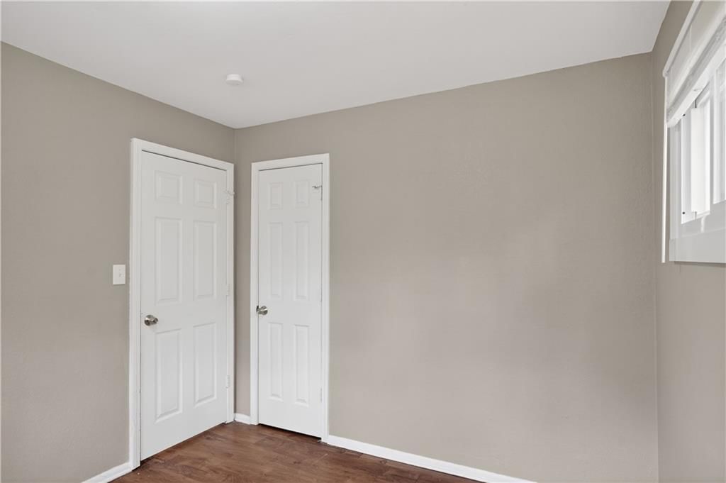 11012 Cambridge Avenue — photo 24