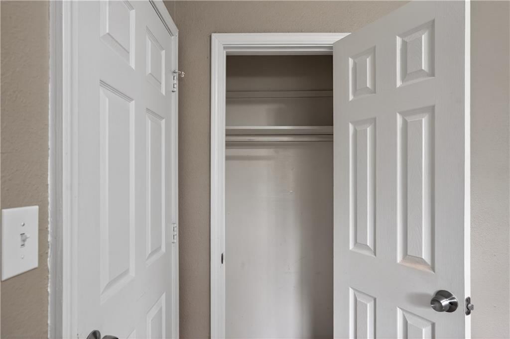 11012 Cambridge Avenue — photo 26