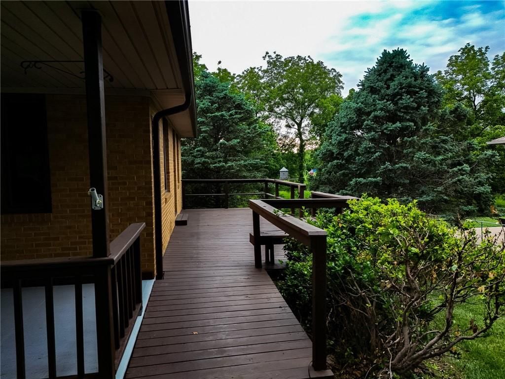 2628 S 39th Terrace — photo 4