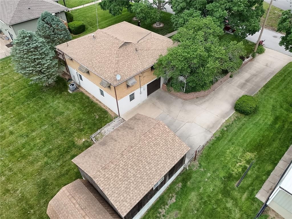 2628 S 39th Terrace — photo 12