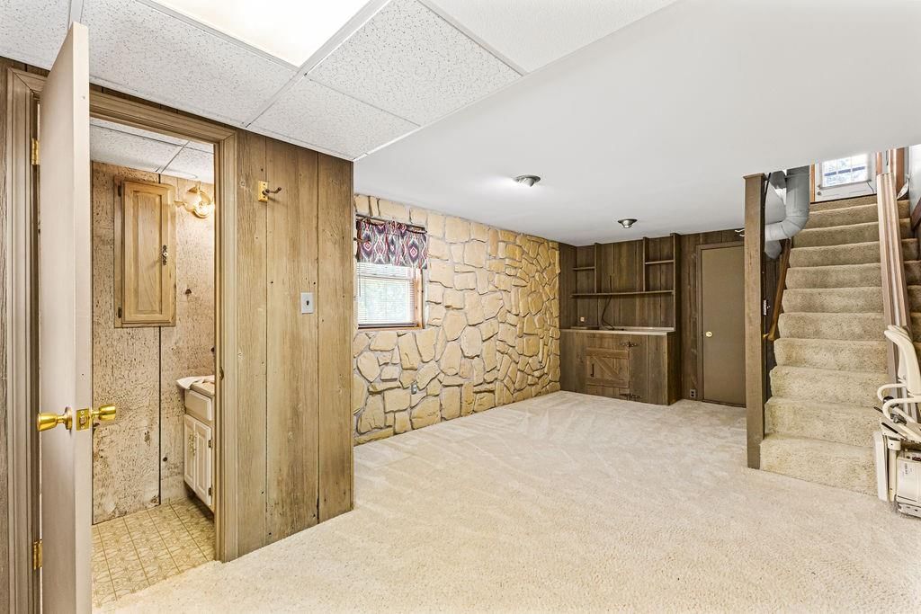 2628 S 39th Terrace — photo 39