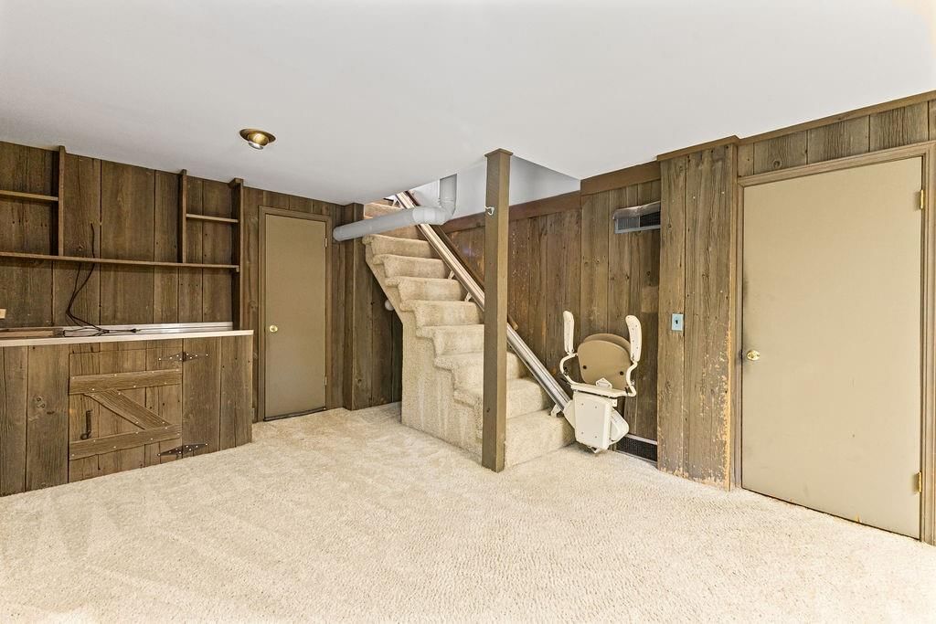 2628 S 39th Terrace — photo 40