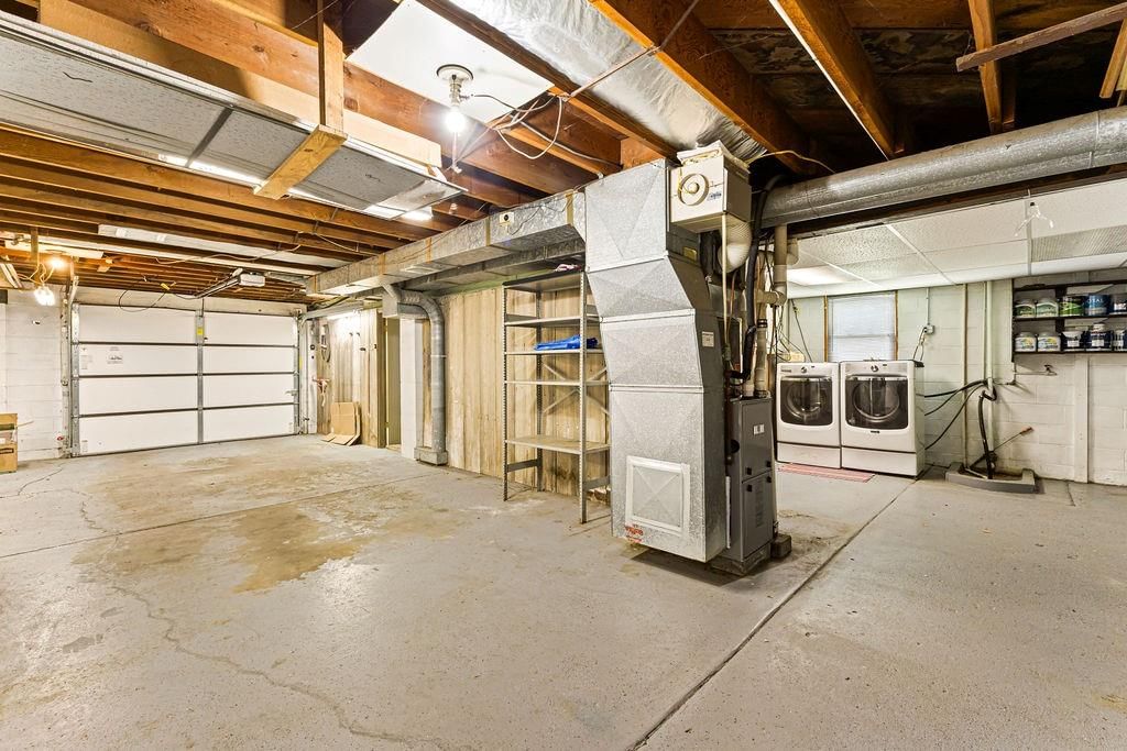 2628 S 39th Terrace — photo 44