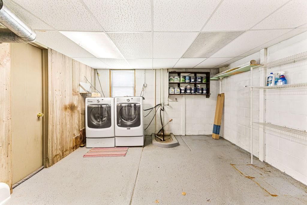 2628 S 39th Terrace — photo 45