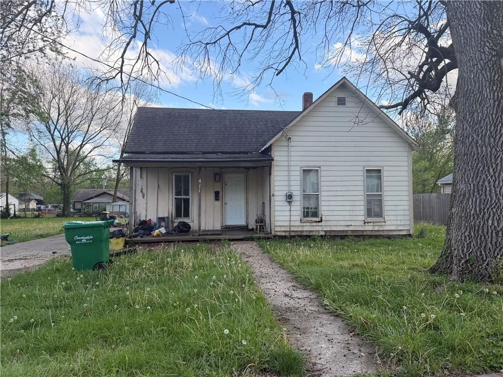 411 W Adams Street, Butler, MO