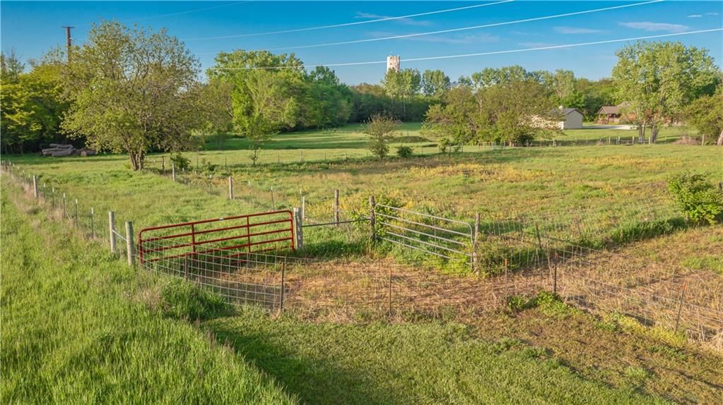 3448 Wyandotte Road — photo 31