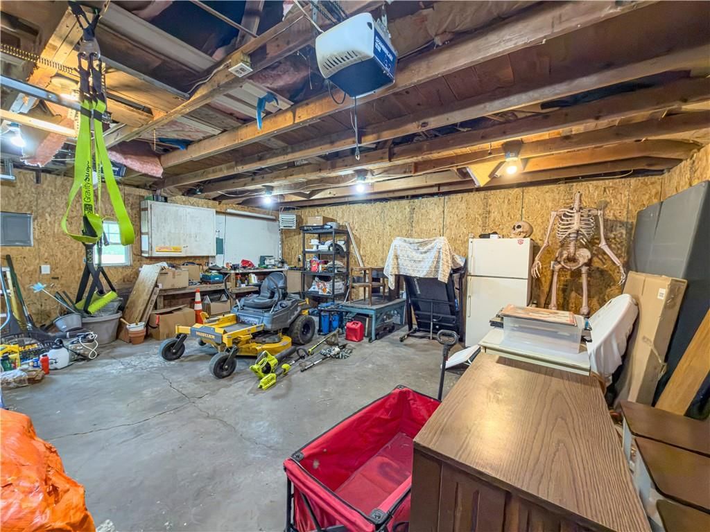 3448 Wyandotte Road — photo 36