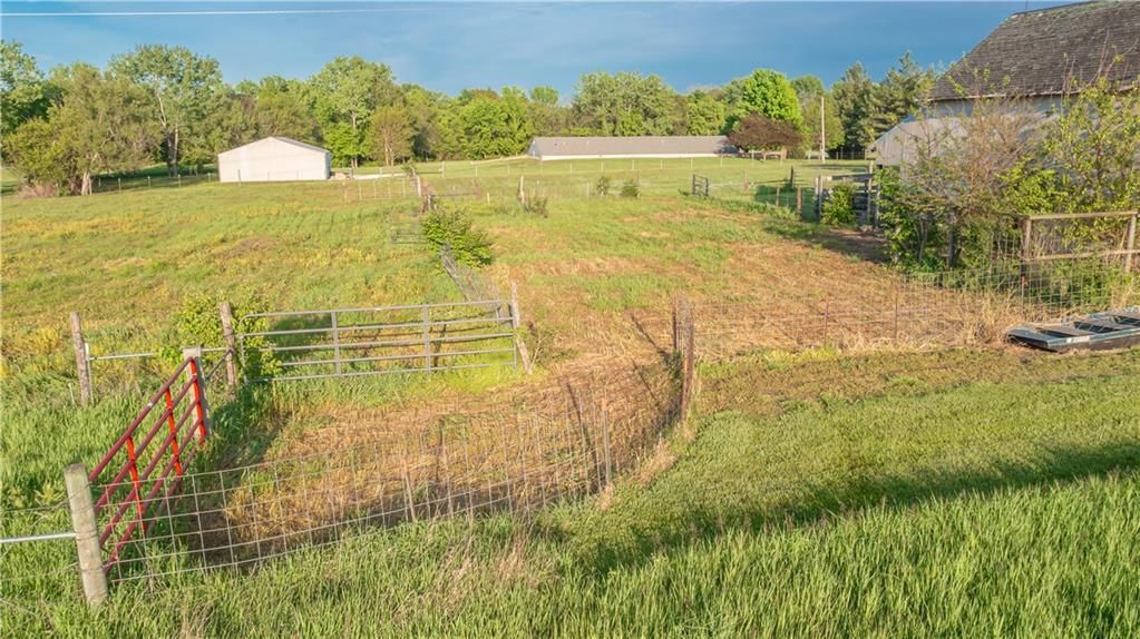 3448 Wyandotte Road — photo 37