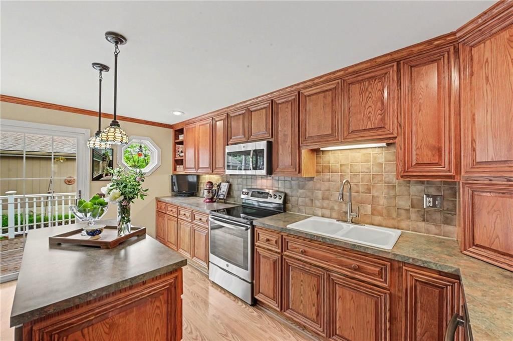 7800 Hardy Street — photo 13