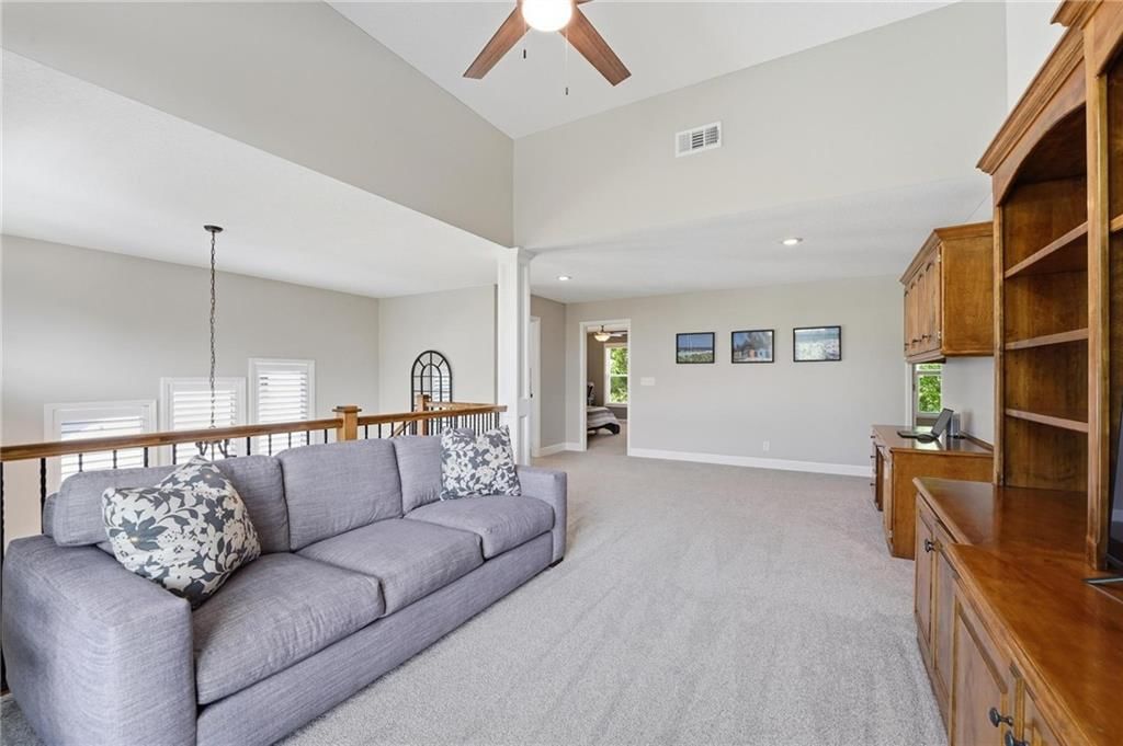 4910 W 155TH Terrace — photo 32
