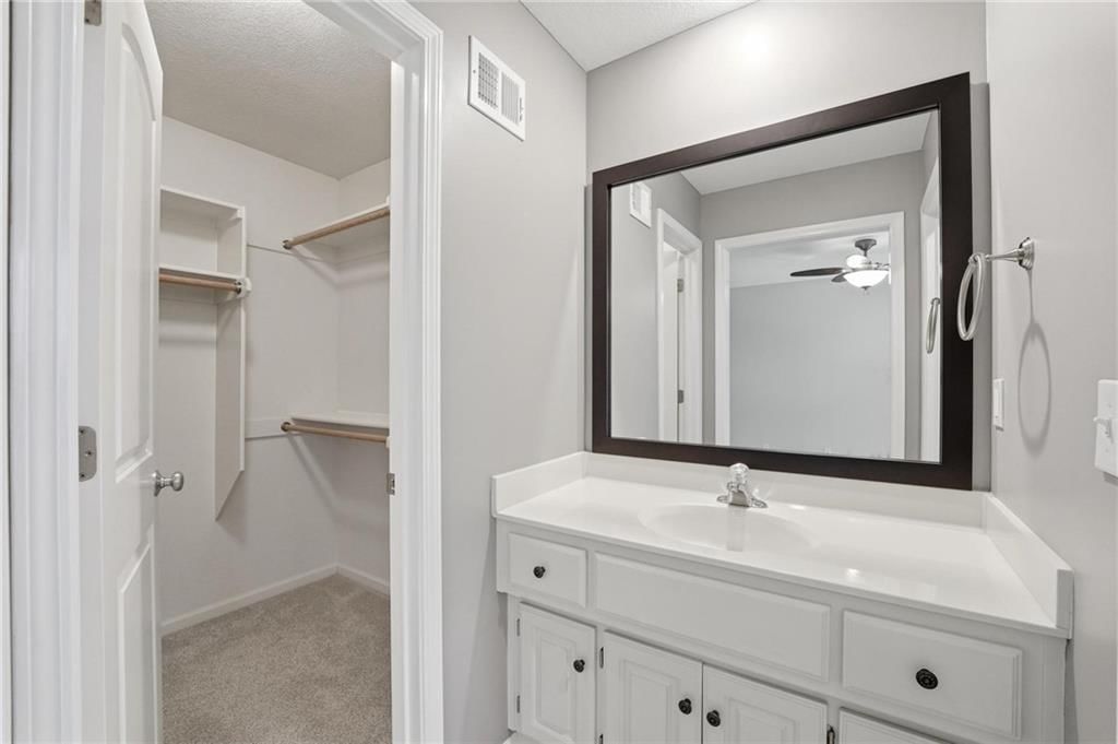 4910 W 155TH Terrace — photo 54