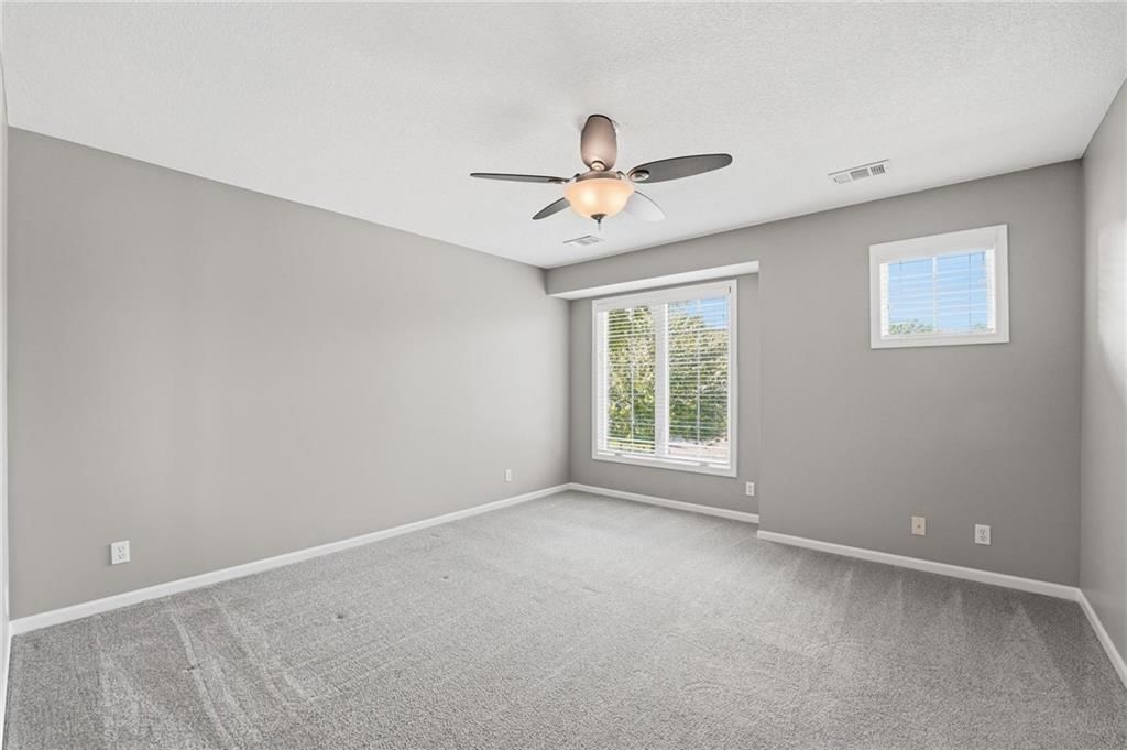 4910 W 155TH Terrace — photo 60