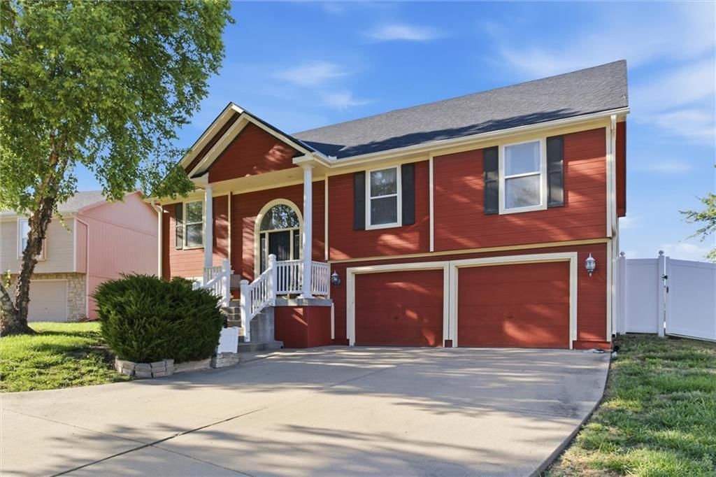 1209 Ashford Street — photo 3