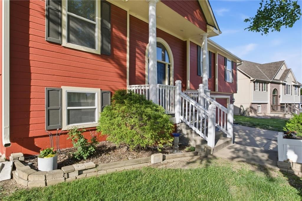 1209 Ashford Street — photo 4