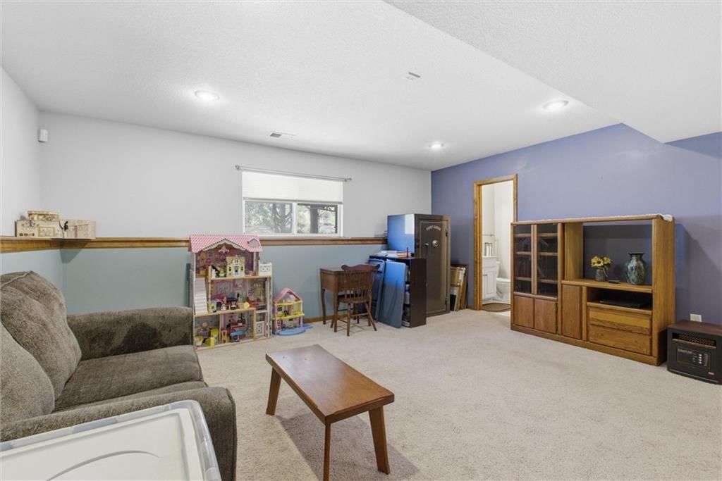 1209 Ashford Street — photo 24