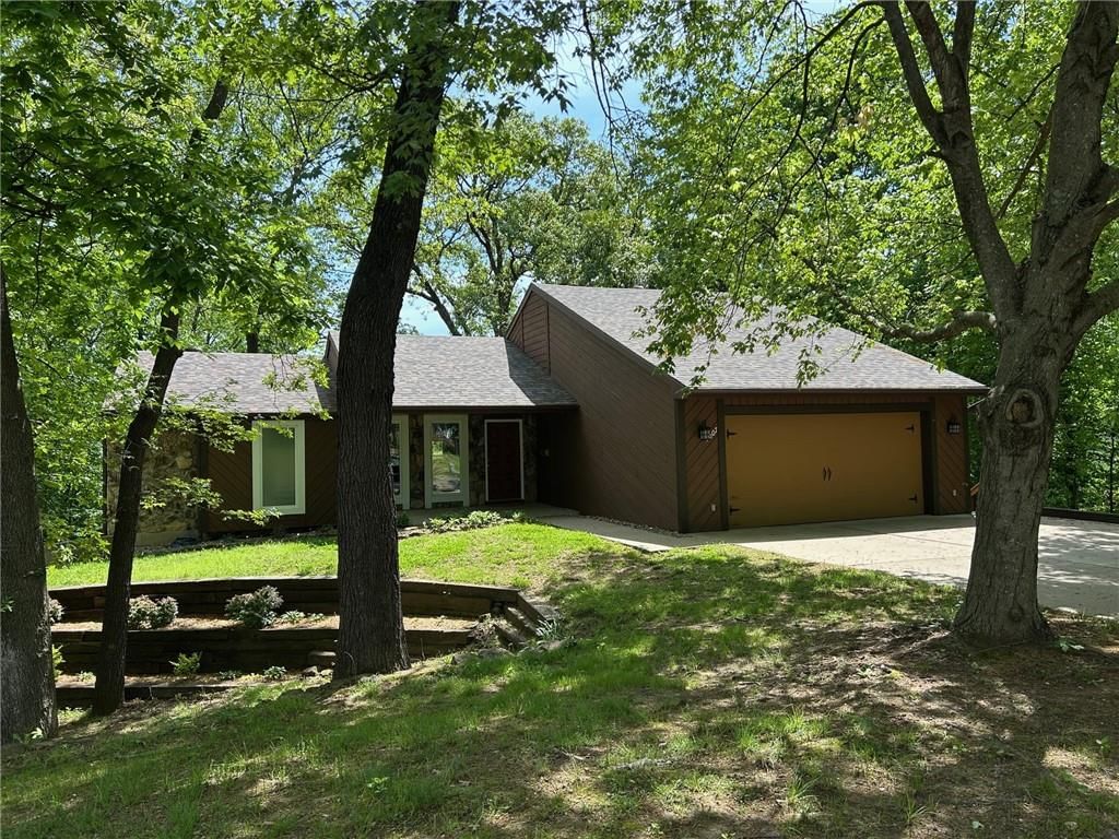 1007 S Adams Street, Nevada, MO