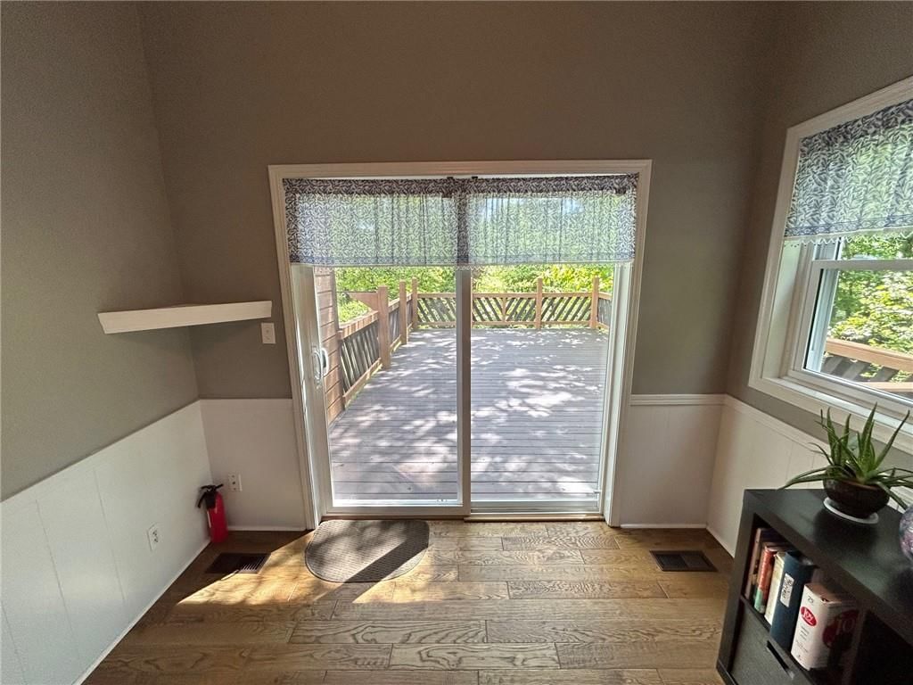 1007 S Adams Street — photo 5
