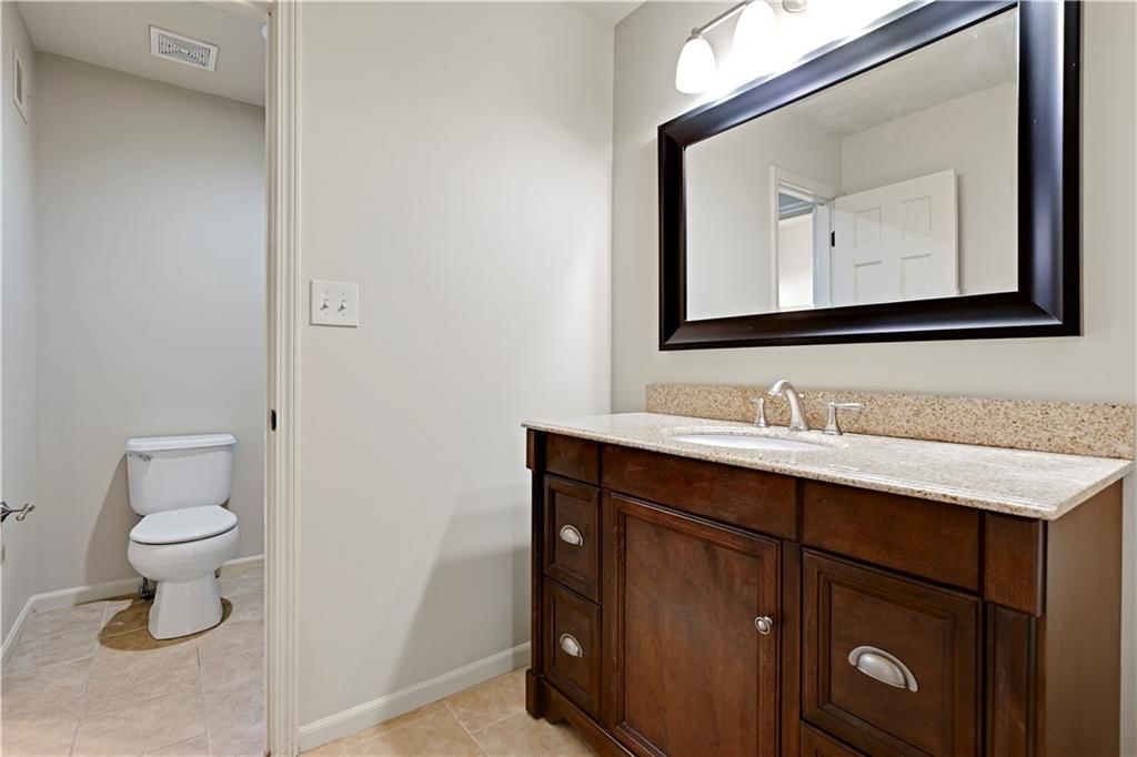 11260 W 155TH Terrace — photo 33