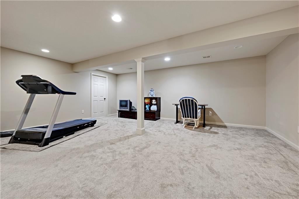 11260 W 155TH Terrace — photo 39